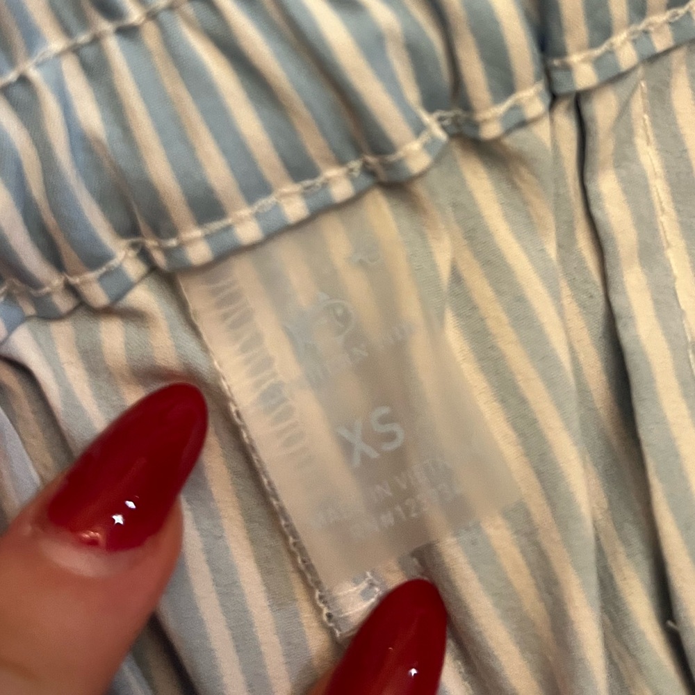 Southern Tide Women's Neeley Brrr Skip Stripe Performance Short Sky Blue XS - Picture 7 of 8